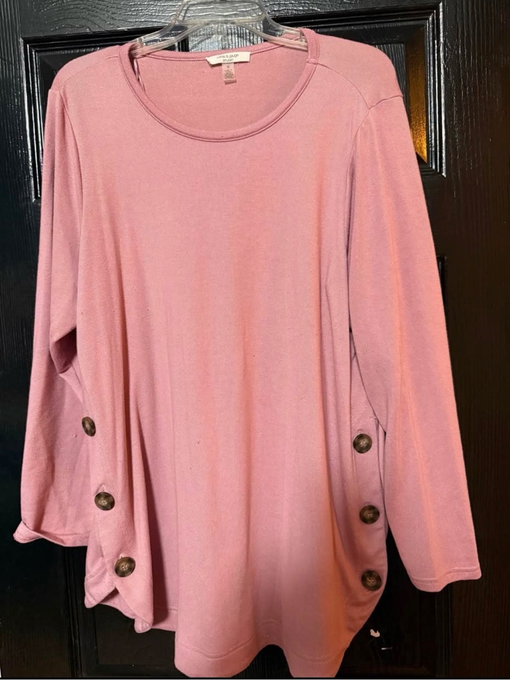 Cable & Gauge Dusty Rose Long-Sleeve Tee with Side Buttons